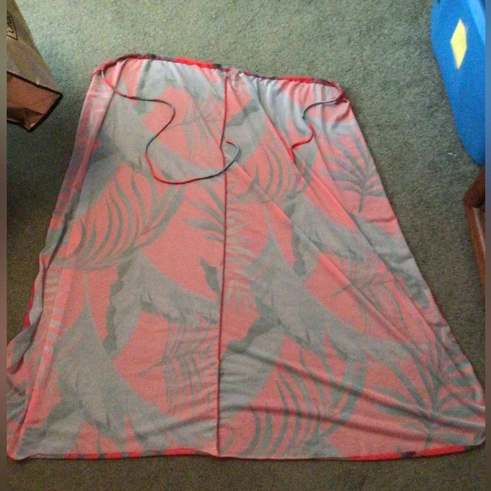 SHEIN Floral One Piece Bathing Suit with Matching Sarong - Picture 8 of 9